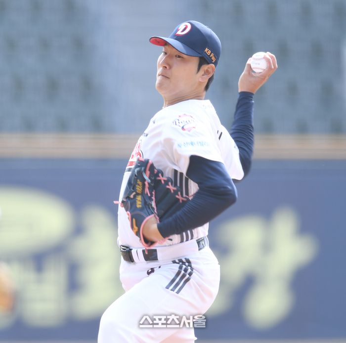 두산 선발투수 곽빈이 13일 잠실구장에서 열린 2025 KBO리그 시범경기 KIA와 경기에서 역투하고 있다. 잠실 | 최승섭기자 thunder@sportsseoul.com