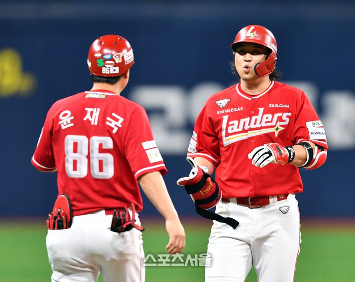 ‘3루수’ 최정도 복귀를 준비 중이다. 현재 그는 지명타자로 경기에 나선다. 사진 | 스포츠서울 DB