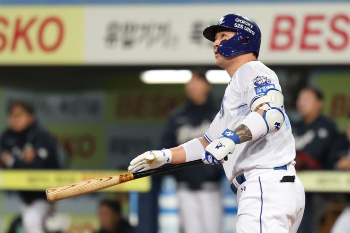 삼성 박병호가 대구삼성라이온즈파크에서 열린 2025 KBO리그 한화전에서 홈런을 터뜨리고 있다. 사진 | 삼성 라이온즈