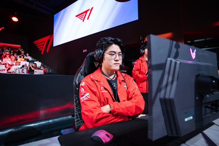 T1 ‘구마유시’ 이민형이 15일 서울 종로구 롤 파크에서 열린 2025 LCK 정규시즌 OK저축은행전을 준비하고 있다. 사잔 | 라이엇 게임즈