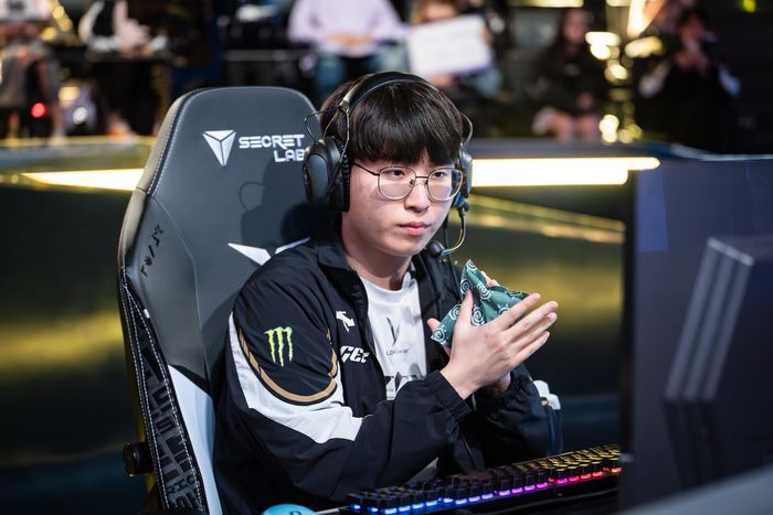‘기인’ 김기인이 16일 서울 종로구 롤 파크에서 열린 2025 LCK 정규시즌 2라운드 DNF전을 준비하고 있다. 사진 | 라이엇 게임즈