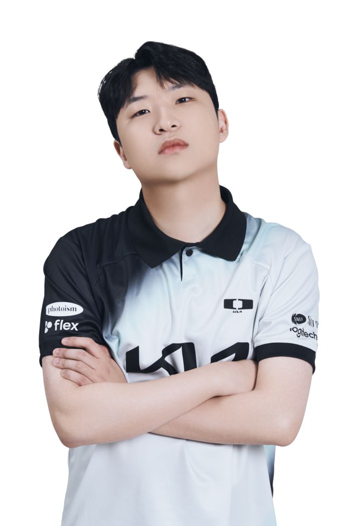 디플러스 기아 ‘황제’ 곽준혁도 자신의 개인전 첫 우승을 밀라노FC 팀컬러로 달성했다. 사진 | 넥슨