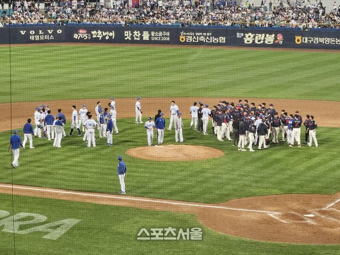 롯데와 삼성이 29일 대구삼성라이온즈파크에서 2025 KBO리그 정규시즌 경기를 치르고 있는 가운데 5회초 벤치클리어링이 발생했다. 대구 | 김동영 기자 raining99@sportsseoul.com
