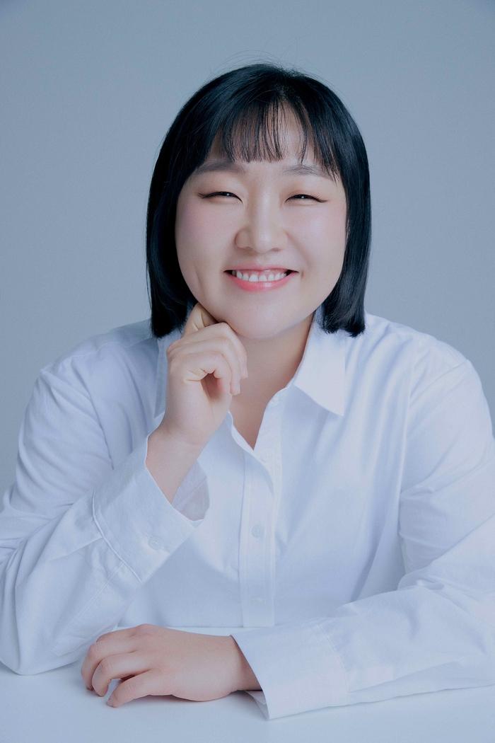 개그우먼 이수지가 두산 시구자로 나선다. 사진 | 두산 베어스