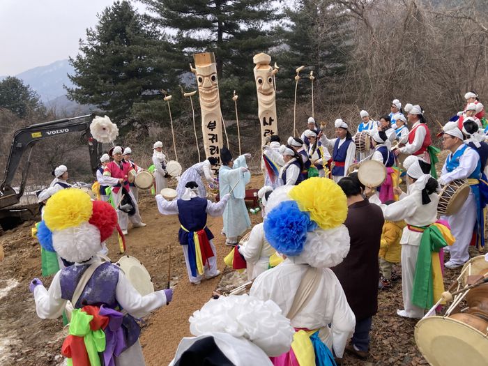 (사)강원풍물굿협회_장승문화제.   사진|춘천문화재단