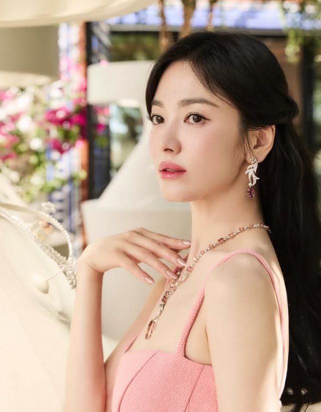 사진 | 송혜교 SNS