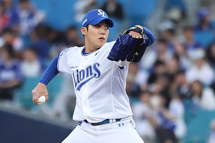 삼성 원태인이 대구삼성라이온즈파크에서 열린 2025 KBO리그 KIA전에 선발 등판해 역투하고 있다. 사진 | 삼성 라이온즈