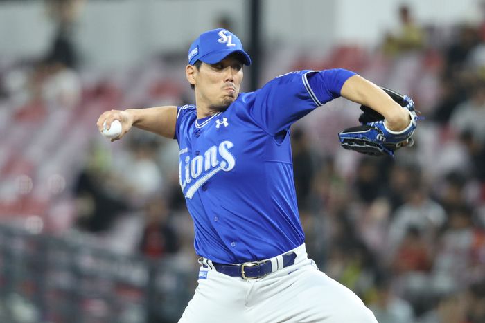 삼성 김재윤이 광주-기아 챔피언스 필드에서 열린 2025 KBO리그 KIA전에서 역투하고 있다. 사진 | 삼성 라이온즈