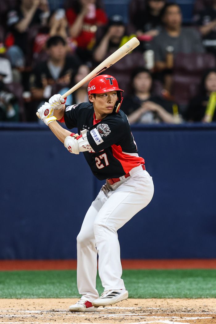 김호령이 타격에 임하고 있다. 사진 | KIA 타이거즈