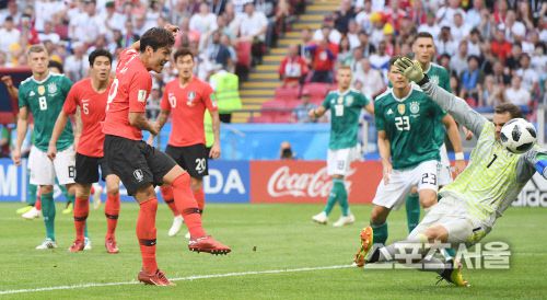 김영권이 지난 2018년 6월28일(한국시간) 러시아 카잔의 카잔 아레나에서 열린 2018 러시아 월드컵 조별리그 최종전 독일과 경기에서 후반 선제 결승골을 터뜨리고 있다. 스포츠서울DB