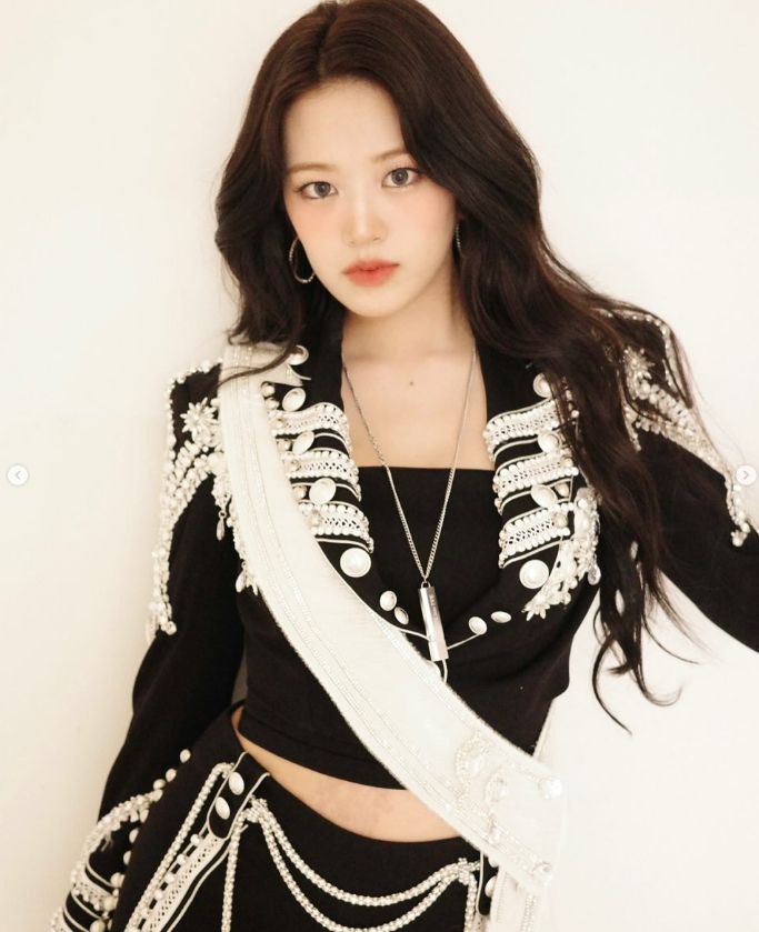 사진 | 안유진 SNS