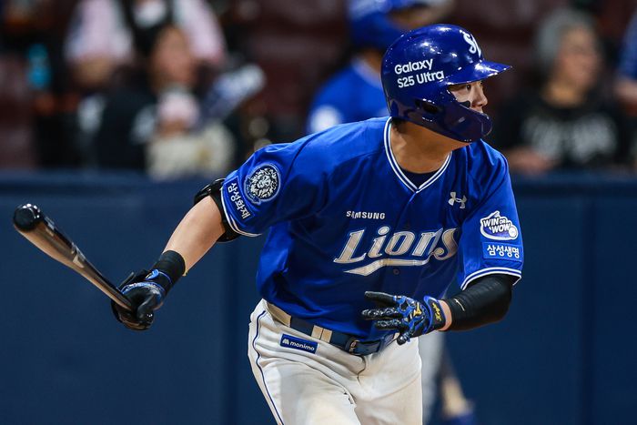 삼성 구자욱이 20일 고척스카이돔에서 열린 2025 KBO리그 키움전에서 11회초 좌중간을 가르는 3타점 2루타를 터뜨리고 있다. 사진 | 삼성 라이온즈