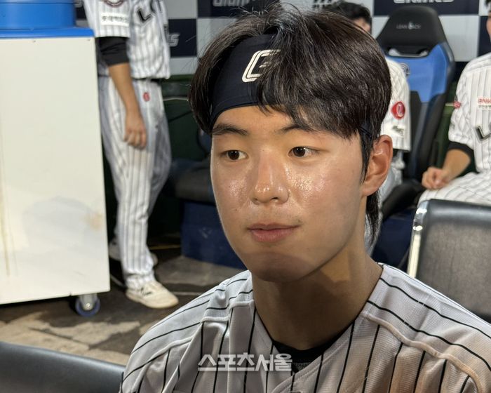 한태양이 경기 후 인터뷰에 임하고 있다. 사직 | 박연준 기자 duswns0628@sportsseoul.com