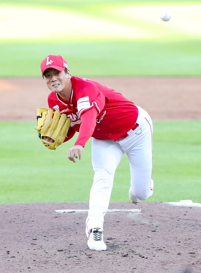 SSG 김광현이 26일 대전 한화생명 볼파크에서 열린 2025 KBO리그 정규시즌 한화전에서 역투하고 있다. 사진 | SSG 랜더스