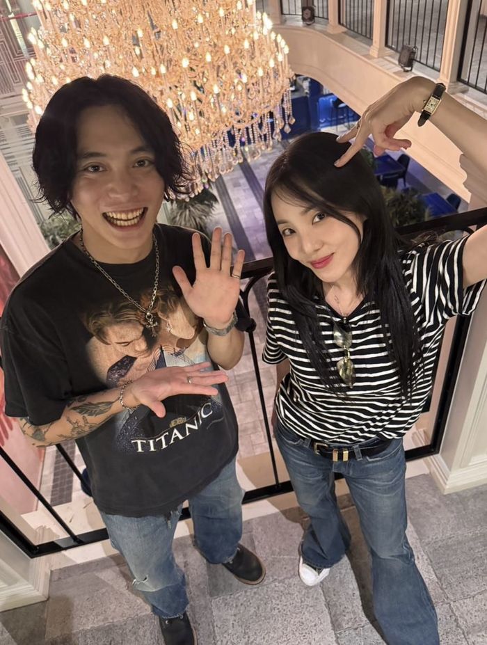 일본가수 유우리-2NE1 산다라박. 산다라박 인스타그램.