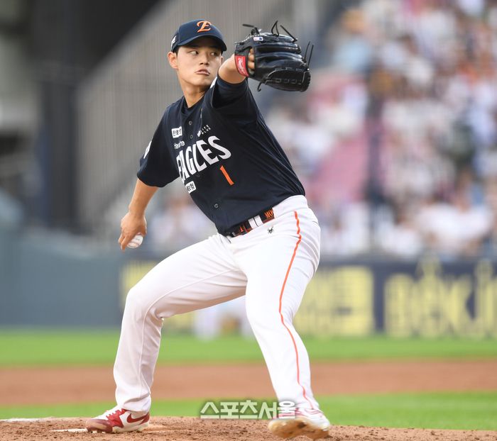 한화 선발투수 문동주가 서울 잠실구장에서 열린 2025 KBO리그 두산과 경기에서 역투하고 있다. 잠실 | 최승섭기자 thunder@sportsseoul.com