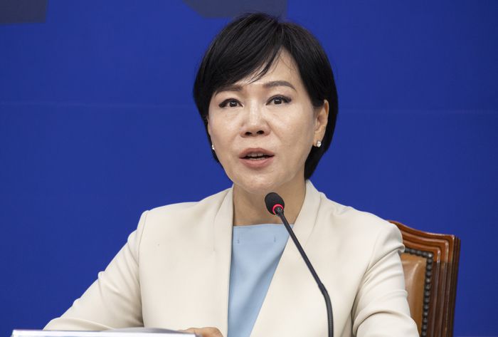 더불어민주당 전현희 수석최고위원이 1일 국회에서 열린 최고위원회의에서 발언하고 있다. 2025.8.1 연합뉴스