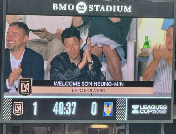 LA FC 홈구장 전광판에 등장한 손흥민. 사진 | X 캡처