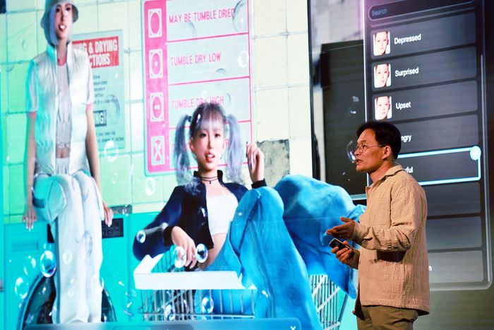 김형준 PD가 인조이 개발 배경과 목표에 대해 설명하고 있다. 사진 | 크래프톤