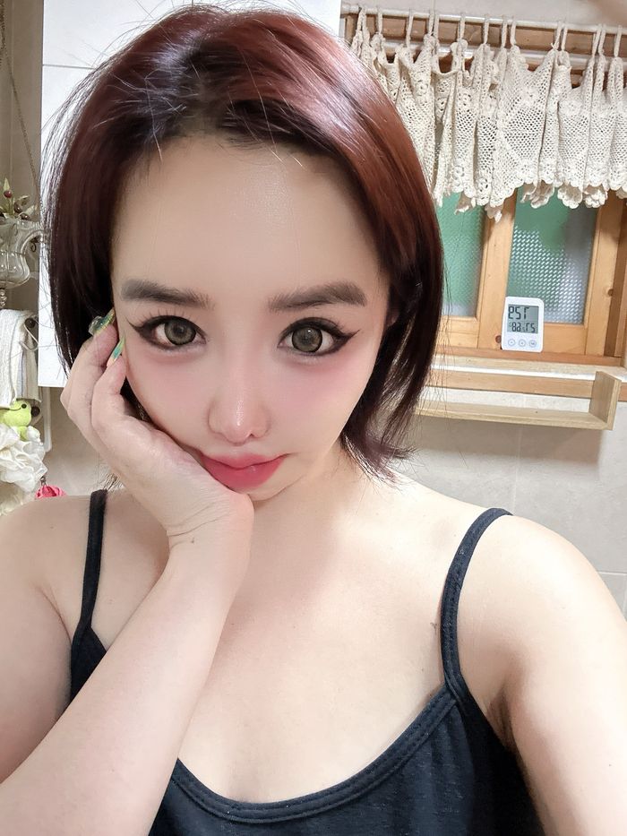 박봄 인스타그램.