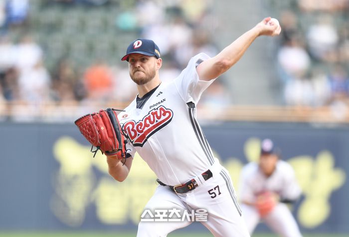 두산 선발투수 콜어빈이 서울 잠실구장에서 열린 2025 KBO리그 삼성과 경기에서 역투하고 있다. 잠실 | 최승섭기자 thunder@sportsseoul.com