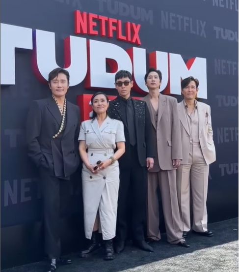 이병헌, 강애심, 최승현, 박성훈, 이정재(왼쪽부터). 사진 | 넷플릭스 코리아 SNS