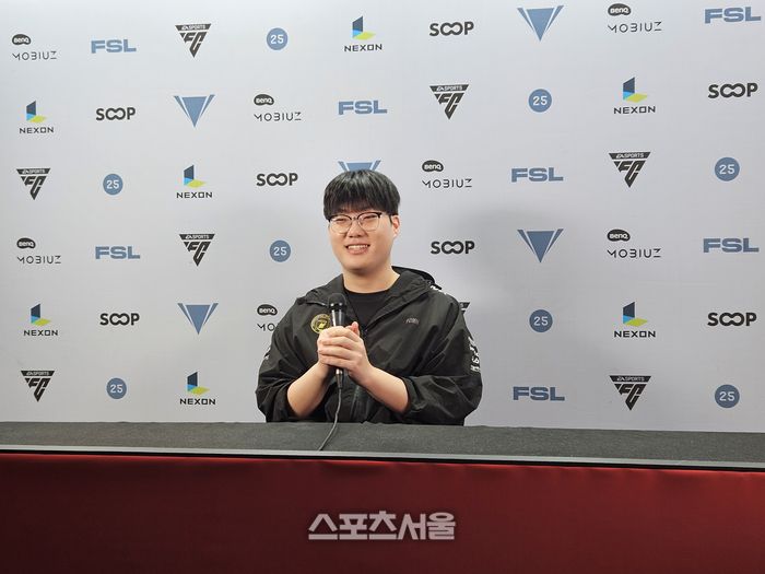 BNK 노영진이 18일 서울 잠실DN콜로세움에서 열린 2025 FSL 서머 C조 김승환전 승리 후 취재진 인터뷰에 응하고 있다. 잠실 | 강윤식 기자 skywalker@sportsseoul.com