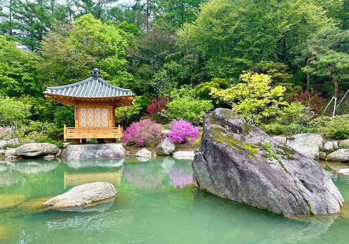 ‘메덩골-봄’ 선비들의 풍류 섬휘루, 서섬암. 사진 | 메덩골정원