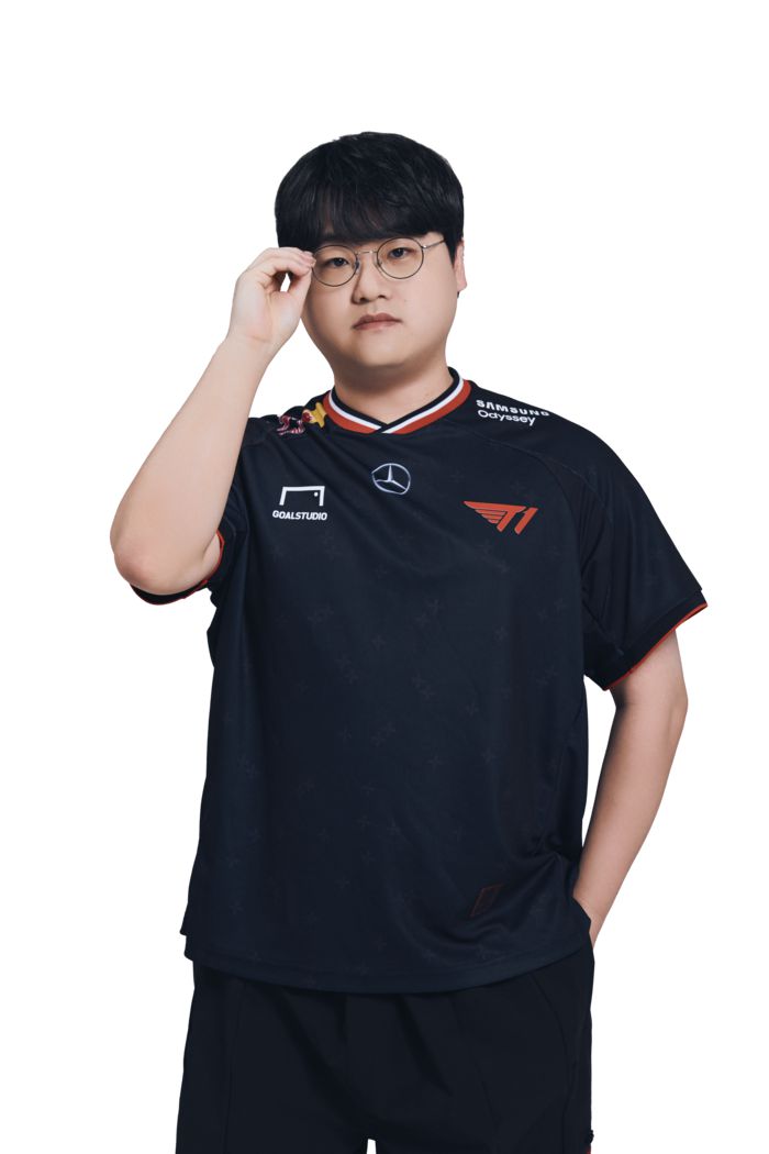 강준호가 1일 서울 잠실DN콜로세움에서 열린 2025 FSL B조 승자전에서 권창환을 2-0으로 제압했다. 사진 | 넥슨