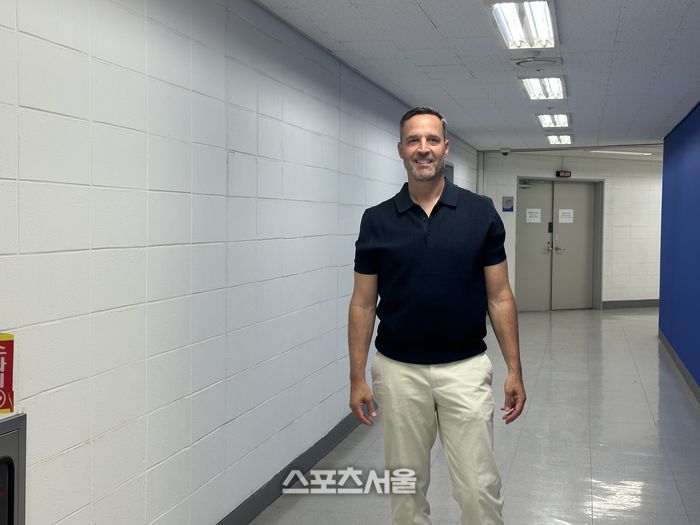 송성문의 해외 에이전시인 인디펜던트 스포츠&엔터테인먼트(ISE)의 마크 파이퍼 대표가 3일 삼성-키움전이 열린 대구삼성라이온즈파크를 찾아 취재진과 인터뷰를 가졌다. 대구 | 이소영 기자 sshong@sportsseoul.com