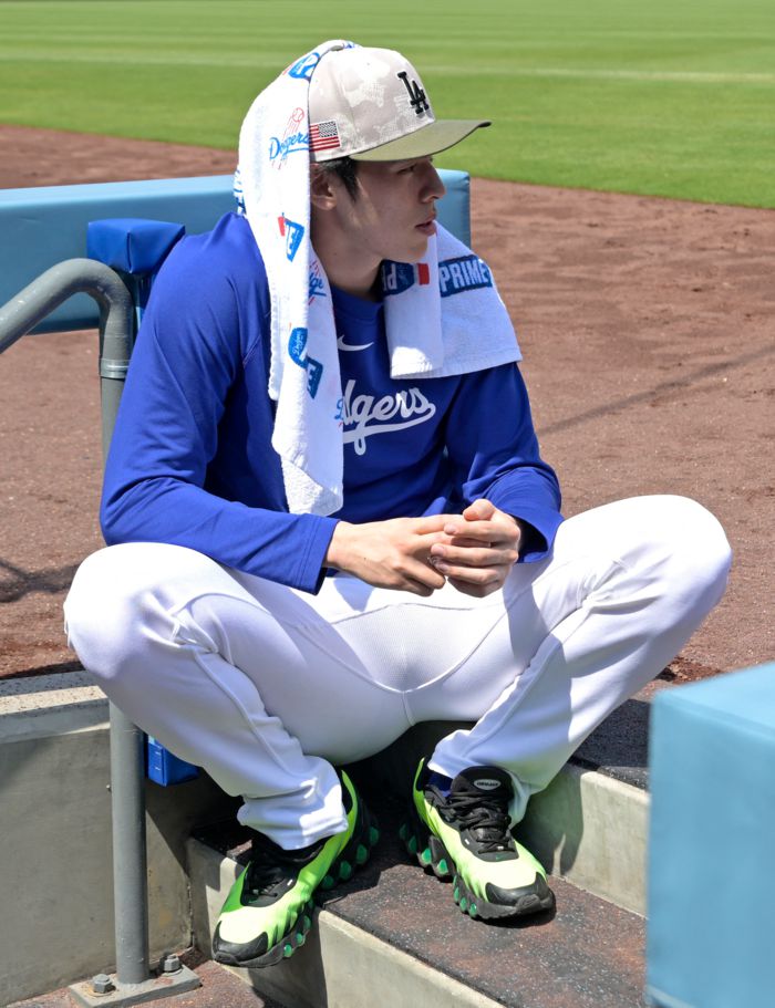 사사키 로키. 연합외신