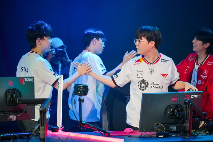 챔피언스 파리에 출전하는 T1 선수단. 사진 | 라이엇 게임즈