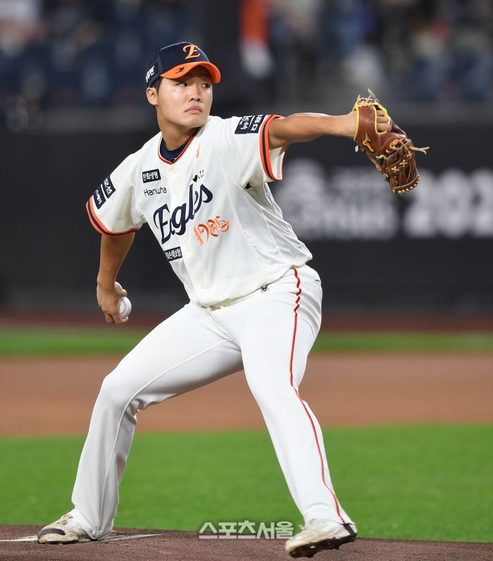 한화 선발투수 정우주가 29일 대전 한화생명볼파크에서 열린 2025 KBO리그 LG와 경기에서 역투하고 있다. 2025. 9. 29.대전 | 최승섭기자 thunder@sportsseoul.com
