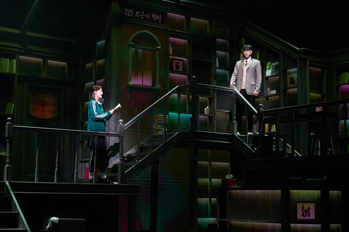 뮤지컬 ‘아몬드’가 3년 만에 재연으로 돌아왔다. 공연장 규모는 줄였지만, 스토리가 내포한 의미 전달은 더욱 뚜렷해졌다. 사진 | 라이브㈜