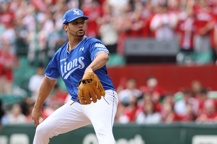 삼성 가라비토가 11일 인천SSG랜더스필드에서 열린 2025 KBO 준플레이오프 2차전 SSG와 경기에 선발 등판해 역투하고 있다. 사진 | 삼성 라이온즈