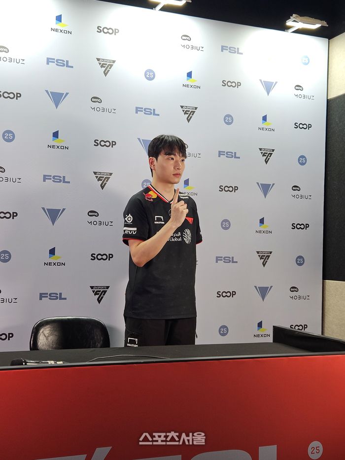 T1 ‘유민’ 김유민이 14일 서울 잠실DN콜로세움에서 열린 2025 FSL 서머 16강 승리 후 취재진 인터뷰에 임하고 있다. 잠실 | 강윤식 기자 skywalker@sportsseoul.com
