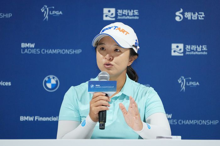 김세영이 17일 열린 BMW 레이디스 챔피언십 2025 2라운드를 마친 후 인터뷰를 하고 있다. 사진 | 대회조직위