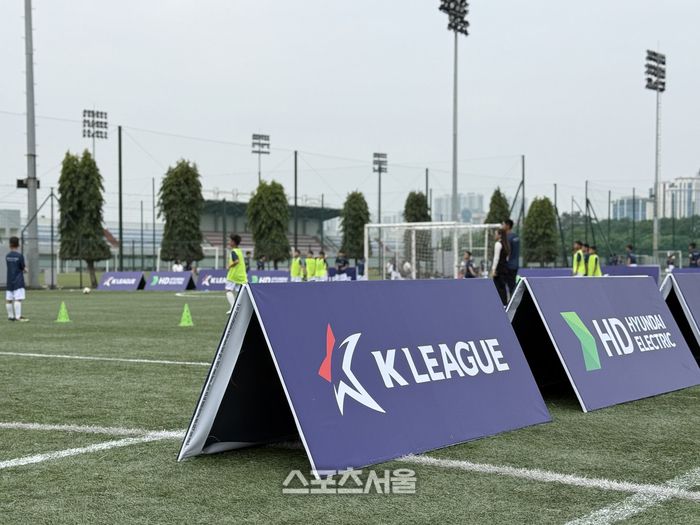 HD현대일렉트릭과 K리그가 개최한 HD Football Day X K League 행사가 25일 베트남 하노이에 위치한 베트남축구연맹에서 진행됐다.하노이 | 정다워 기자
