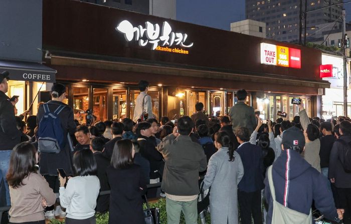 젠슨황·이재용·정의선 ‘깐부회동’ 시작 전부터 열기 ‘후끈’. 사진 | 연합뉴스