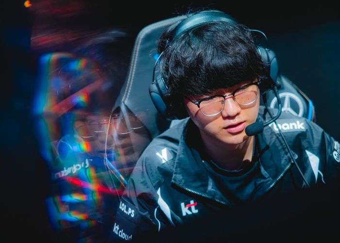 ‘퍼펙트’ 이승민이 9일(한국시간) 중국 청두 동안호 스포츠파크에서 열린 ‘2025 리그오브레전드 월드챔피언십(롤드컵)’ 결승을 준비하고 있다. 사진 | 라이엇 게임즈