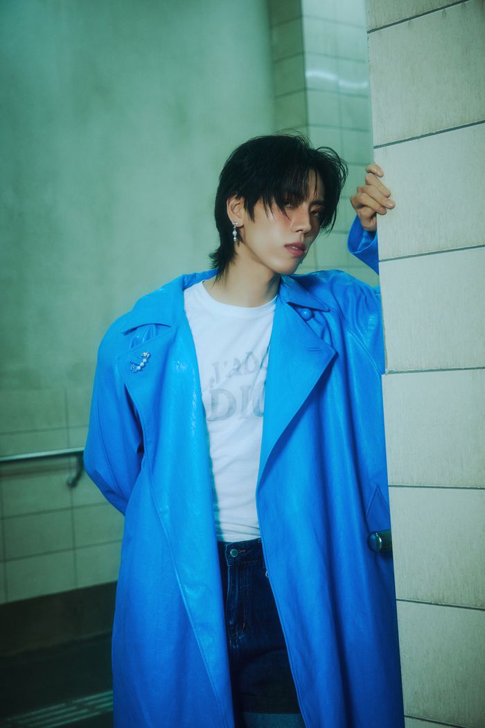 장동우가 6년 8개월만에 새 미니 앨범 ‘AWAKE’를 발매했다. 사진 | 장동우