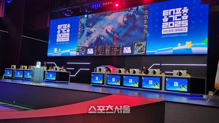 신구대와 오산대가 23일 광주광역시 동구에 위치한 광주e스포츠 경기장에서 열린 2025 e스포츠 대학리그 전국결선 LoL 종목 결승전을 치르고 있다. 광주 | 김민규 기자 kmg@sportsseoul.com