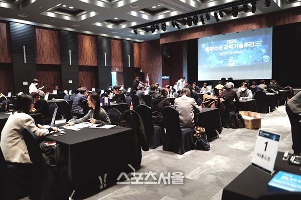 대·중소 동반 성장 구매 상담회 모습= 완도군 제공