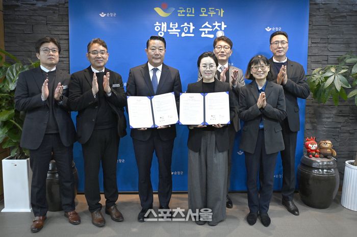 순창군과 국내 대표 식품기업 대상㈜이 지난 5일 순창군청 군수실에서 ‘지역상생발전 및 지역소멸 대응을 위한 업무협약’을 체결했다. ( 캡션 / 고봉석 기자 )