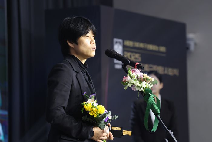 화천의 강선미 감독이 수상 소감을 밝히고 있다. 제공 | 한국여자축구연맹