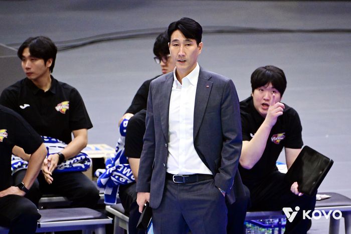 권영민 감독. 사진 | 한국배구연맹