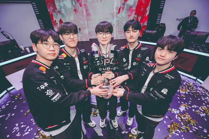 T1이 14일 열린 ‘2025 LoL KeSPA컵’ 결승전에서 한화생명을 세트 스코어 3-2로 꺾고 창단 첫 케스파컵 우승을 차지했다. 사진 | e스포츠협회