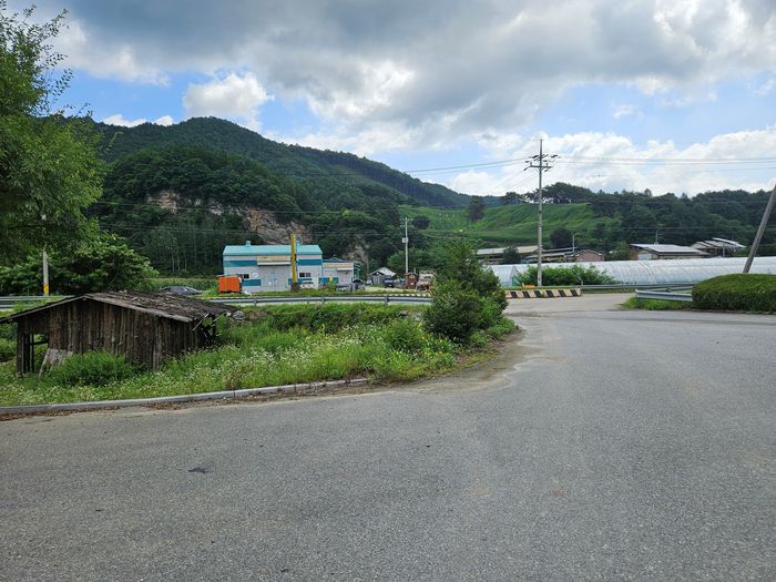 평창관광문화재단 진입 교차로 개선 공사 완료 모습.  사진|평창군청