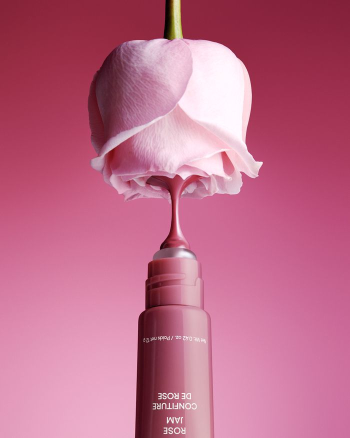 라네즈가 ‘민스코’와 공동 개발한 ‘글레이즈 크레이즈 틴티드 립 세럼 로즈잼’