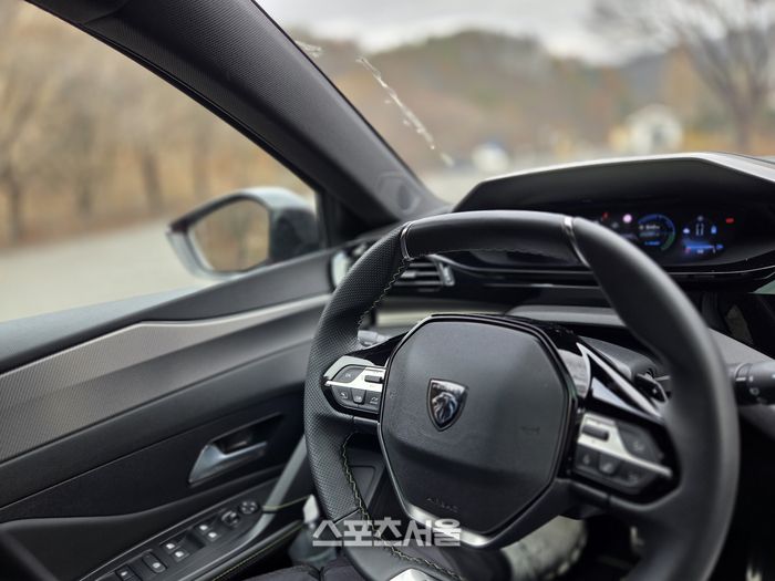 푸조 308 GT 스마트 하이브리드. 양평·안면도 | socool@sportsseoul.com